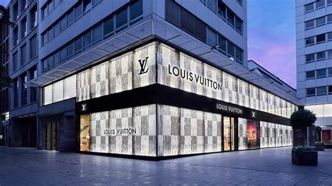 louis vuitton aachen|Louis Vuitton düsseldorf geschäft.